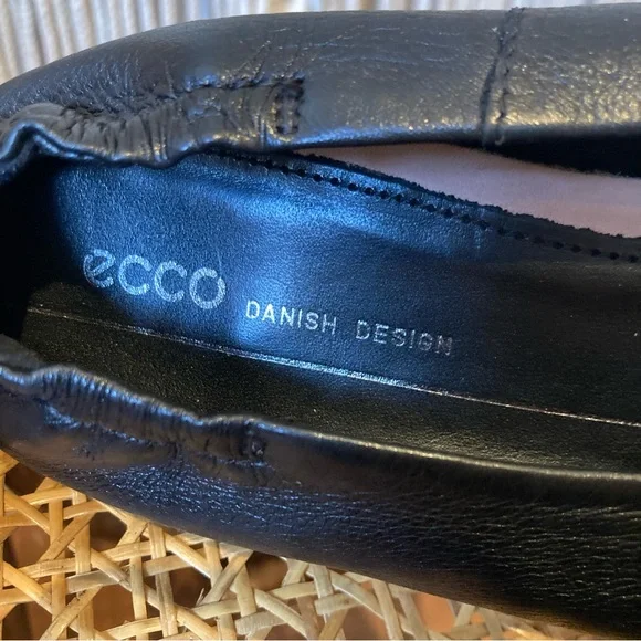 Ecco Leather Slipper Shoes - Picture 7 of 8
